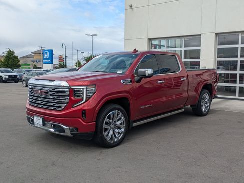 Used 2023 GMC Sierra 1500 Denali w/ Denali Reserve Package AWD/4WD image 11