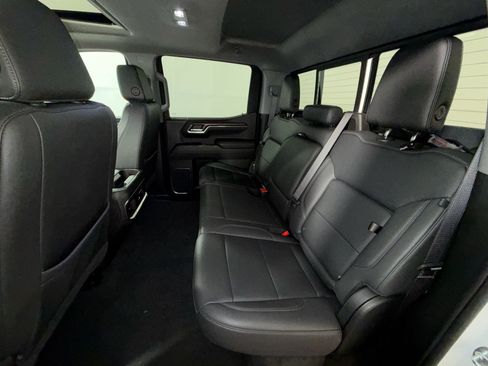 Used 2023 GMC Sierra 1500 SLT w/ SLT Premium Package AWD/4WD image 25