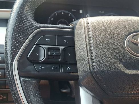 Used 2024 Toyota Tacoma TRD Off-Road AWD/4WD image 19