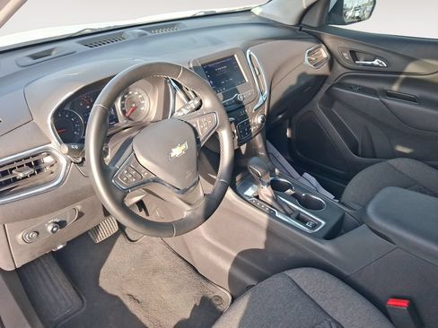 Used 2024 Chevrolet Equinox LT FWD image 10