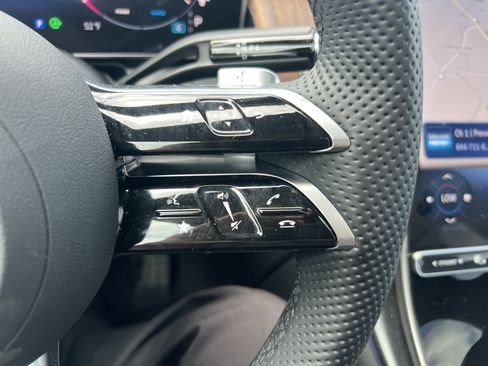 Certified 2025 Mercedes-Benz GLC 300 4MATIC image 19