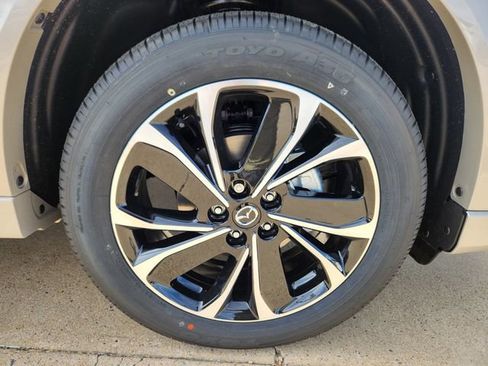 New 2025 MAZDA CX-5 AWD 2.5 S w/ Preferred Package image 18