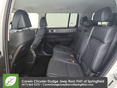 Used 2026 Hyundai Santa Fe SEL FWD image 28