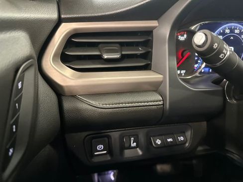 Used 2023 GMC Acadia Denali w/ Denali Ultimate Package AWD/4WD image 25