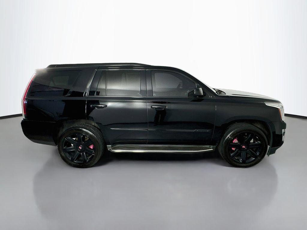 Used 2015 Cadillac Escalade Luxury AWD/4WD image 8
