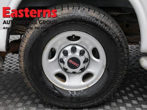 Used 2020 GMC Savana 2500 w/ Driver Convenience Package RWD image 25