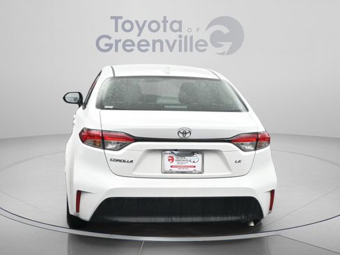 Used 2025 Toyota Corolla LE w/ Convenience Package FWD image 10