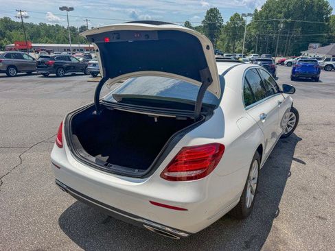 Used 2018 Mercedes-Benz E 300 image 17
