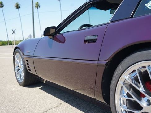 Used 1992 Chevrolet Corvette ZR-1 RWD image 36