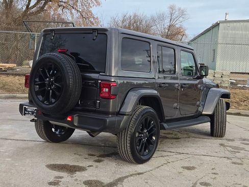 Certified 2025 Jeep Wrangler Unlimited Sahara image 13