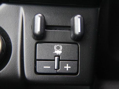 Used 2018 Chevrolet Tahoe LT AWD/4WD image 43