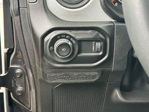 Used 2024 Jeep Wrangler Sport S image 21