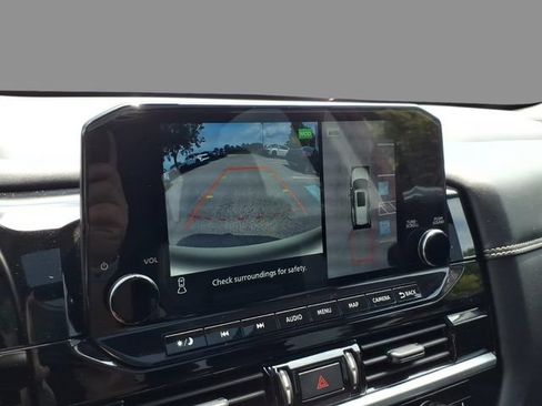 Certified 2024 Nissan Pathfinder Platinum w/ Cargo Package AWD/4WD image 29