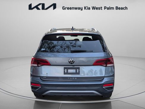 Used 2022 Volkswagen Taos SE image 7