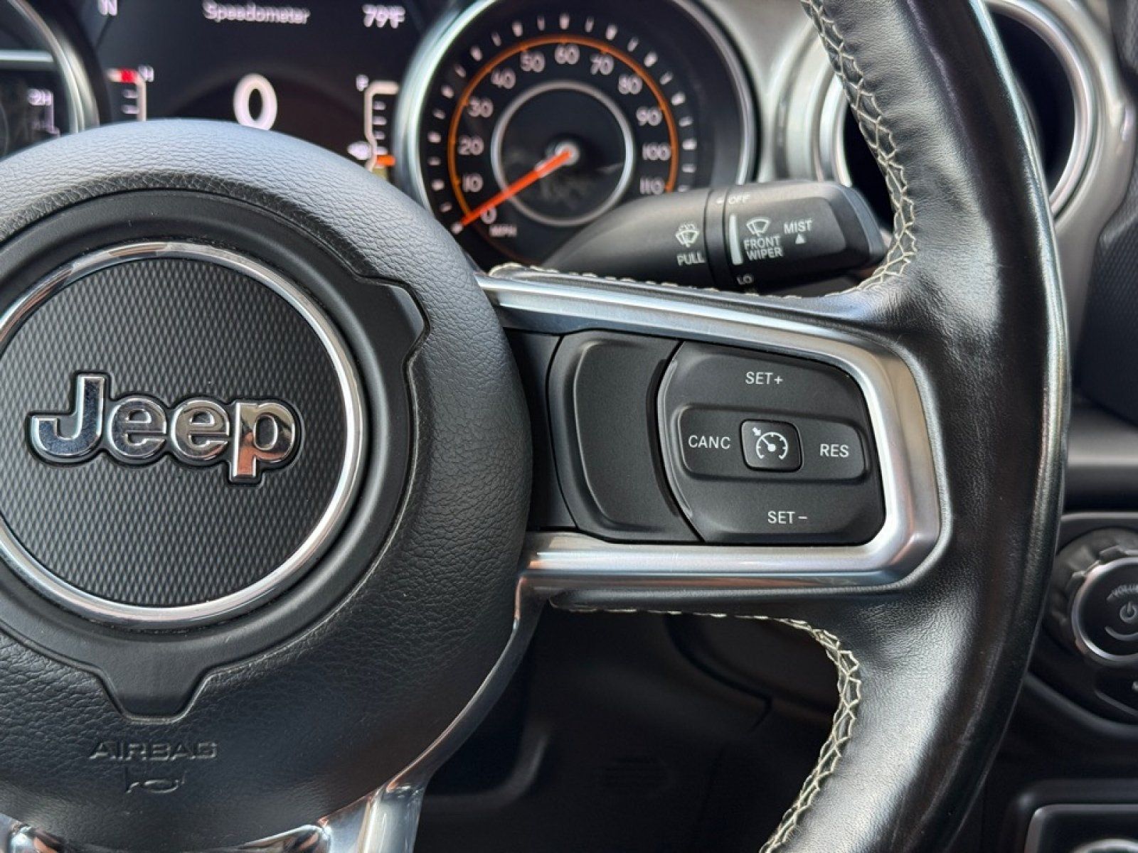 Used 2020 Jeep Gladiator Overland w/ Uconnect 4C Nav & Sound Group AWD/4WD image 21
