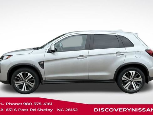 Used 2024 Mitsubishi Outlander Sport SE AWD/4WD image 2