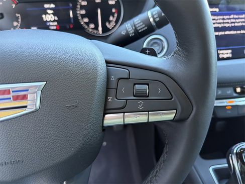 Certified 2023 Cadillac XT4 Luxury image 26