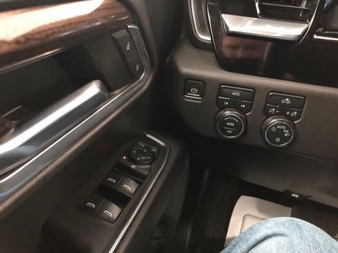 Used 2023 Chevrolet Silverado 1500 LT AWD/4WD image 20