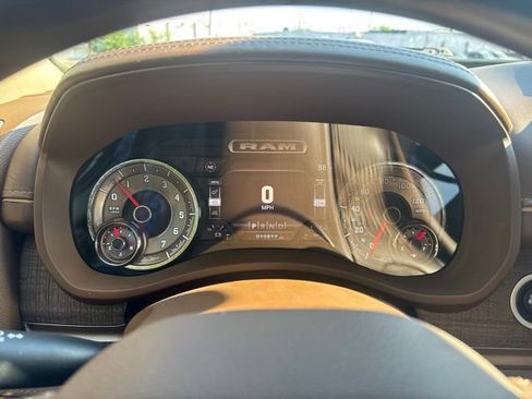 Used 2021 RAM 2500 Limited AWD/4WD image 21