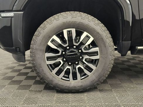 Used 2025 GMC Sierra 2500 Denali Ultimate AWD/4WD image 11