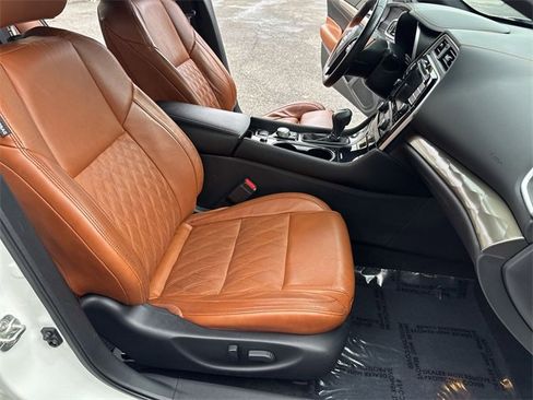 Used 2020 Nissan Maxima Platinum w/ Reserve Package image 10