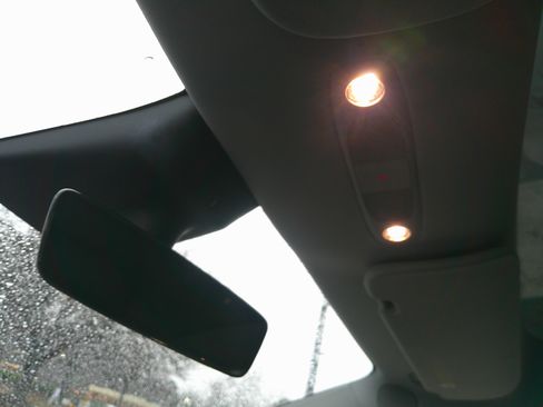 Used 2023 Tesla Model Y Long Range image 40