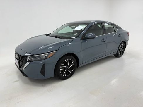Used 2024 Nissan Sentra SV FWD image 5