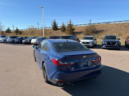 Used 2025 Toyota Camry SE image 24