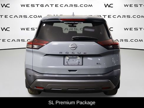Used 2022 Nissan Rogue SL w/ SL Premium Package FWD image 4