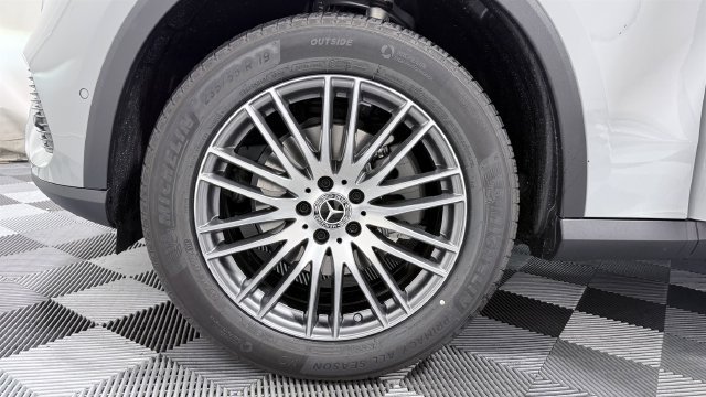 New 2027 Mercedes-Benz GLC 300 4MATIC image 8