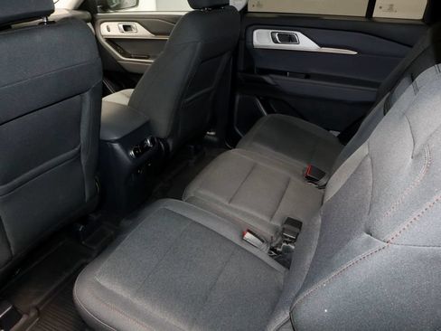Certified 2025 Ford Explorer Active AWD/4WD image 22