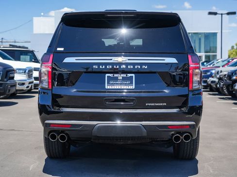 Used 2024 Chevrolet Suburban Premier AWD/4WD image 7
