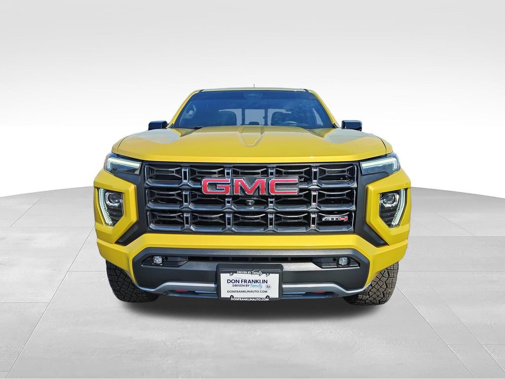 Used 2023 GMC Canyon AT4 w/ Technology Package AWD/4WD image 8