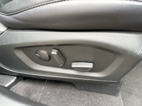 Used 2024 Ford Explorer XLT w/ Equipment Group 202A image 47