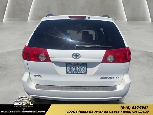 Used 2009 Toyota Sienna LE FWD image 4
