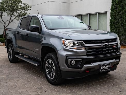 Used 2022 Chevrolet Colorado Z71 AWD/4WD image 12