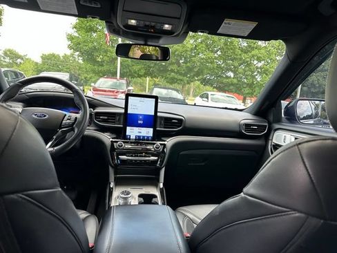 Used 2022 Ford Explorer ST w/ Equipment Group 401A AWD/4WD image 25