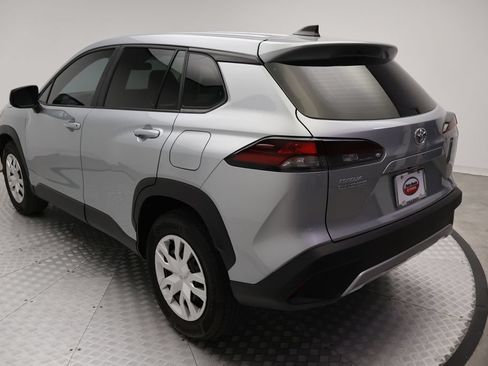 Used 2026 Toyota Corolla Cross L FWD image 11