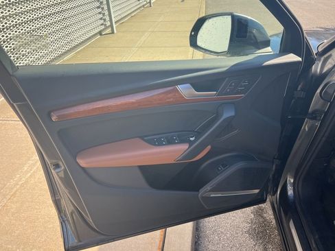 Used 2023 Audi Q5 2.0T Premium Plus w/ Premium Plus Package image 58