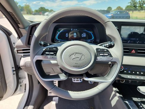 New 2025 Hyundai Elantra Sport image 15