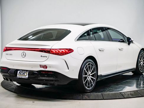 Used 2023 Mercedes-Benz EQS 580 4MATIC Sedan image 4