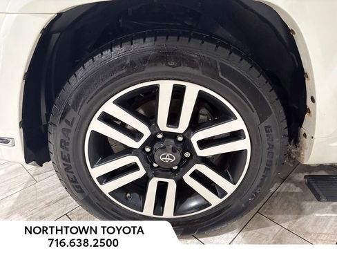 Used 2016 Toyota 4Runner Limited image 35