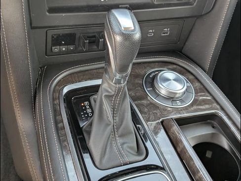 Used 2023 Nissan Armada Platinum w/ Captain's Chairs Package AWD/4WD image 17