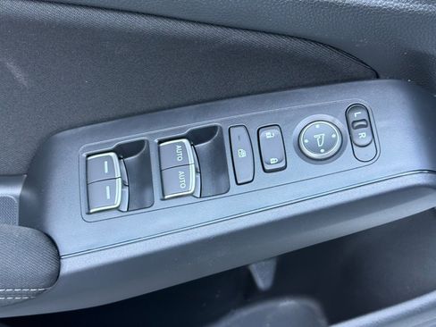 Used 2025 Honda Civic Sport image 14