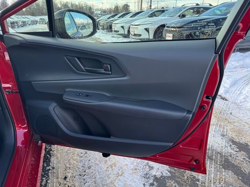 New 2026 Toyota Prius LE image 29