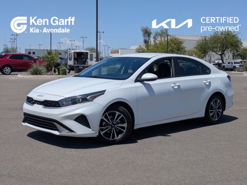 Certified 2024 Kia Forte LXS FWD image 1