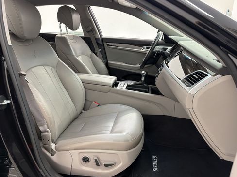 Used 2018 Genesis G80 3.8 AWD/4WD image 25