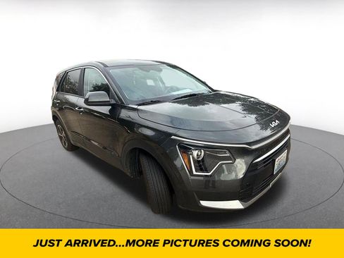 Used 2026 Kia Niro LX FWD image 1