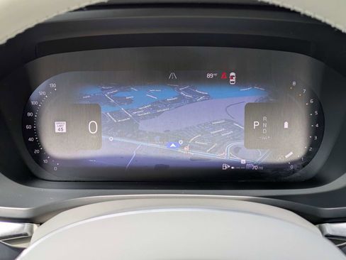 Used 2026 Volvo V60 B5 Cross Country Plus w/ Protection Package Premier image 38