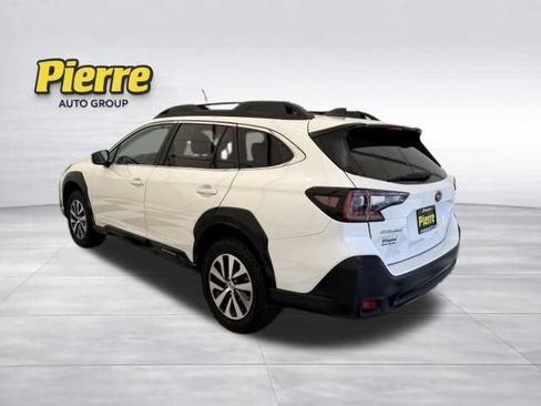 Used 2023 Subaru Outback Premium AWD/4WD image 2